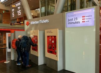 NSB bilettautomat på Oslo lufthavn Gardermoen